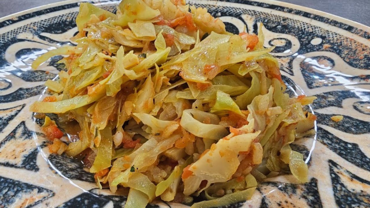 Rreze Dielli - Gjellë me lakër dhe pak oriz në furrë, shije perfekte nga zonja Albana