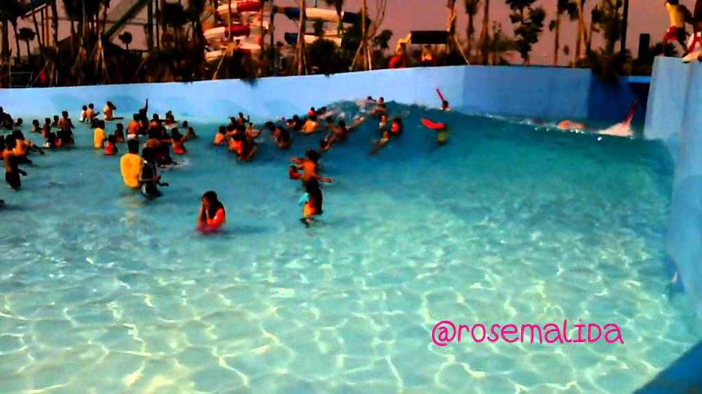 tsunami pool - HAWAI MALANG WATERPARK (sunday 2015 august 23)