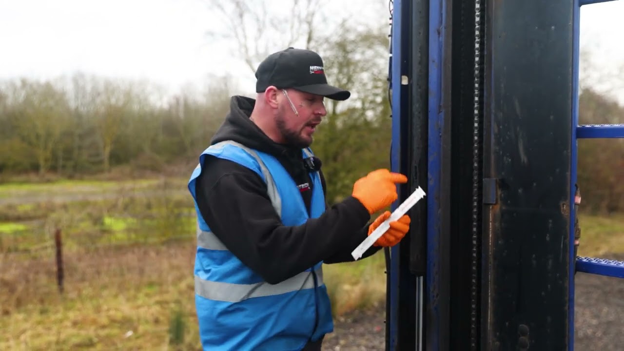 ⚒️TE How To Use A Chain Wear Gauge