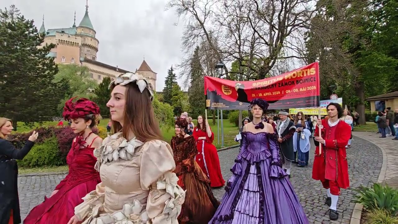 Otvárací sprievod s alegorickým vozom - Otvorenie Letnej turistickej sezóny - Bojnice 2024