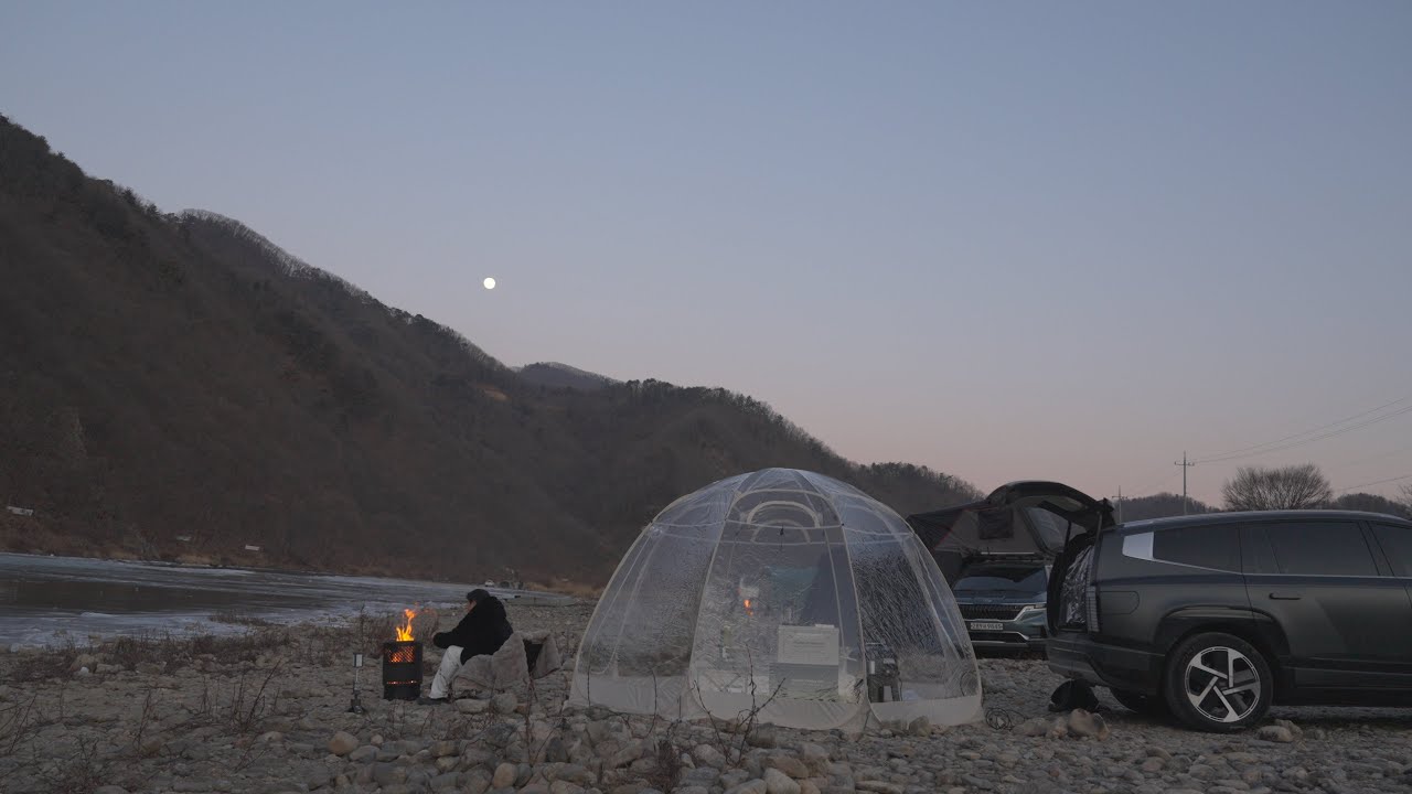 얼어붙은 강 앞에서 불멍 l 등갈비와 위스키 l 차박의성지 l 현대 아이오닉9 l Solo Camping l korea camping
