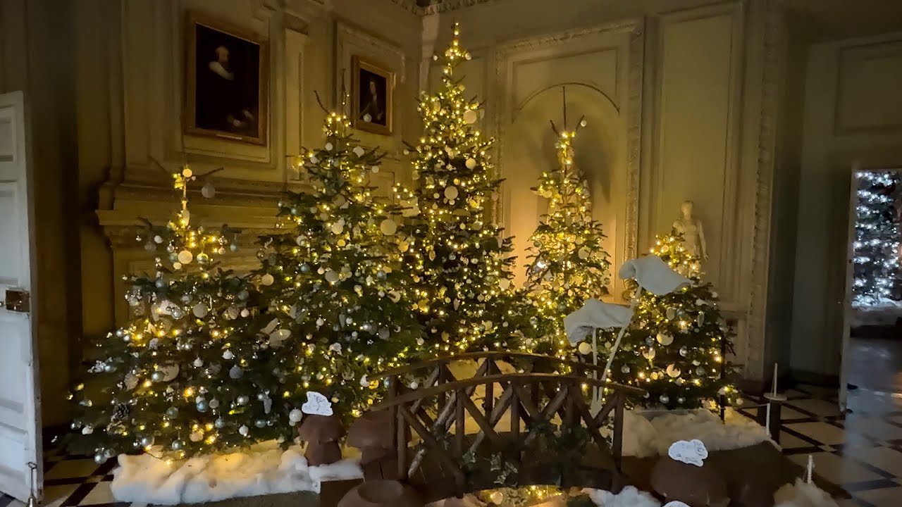 🎄 Inside An English Castle @ Christmas 