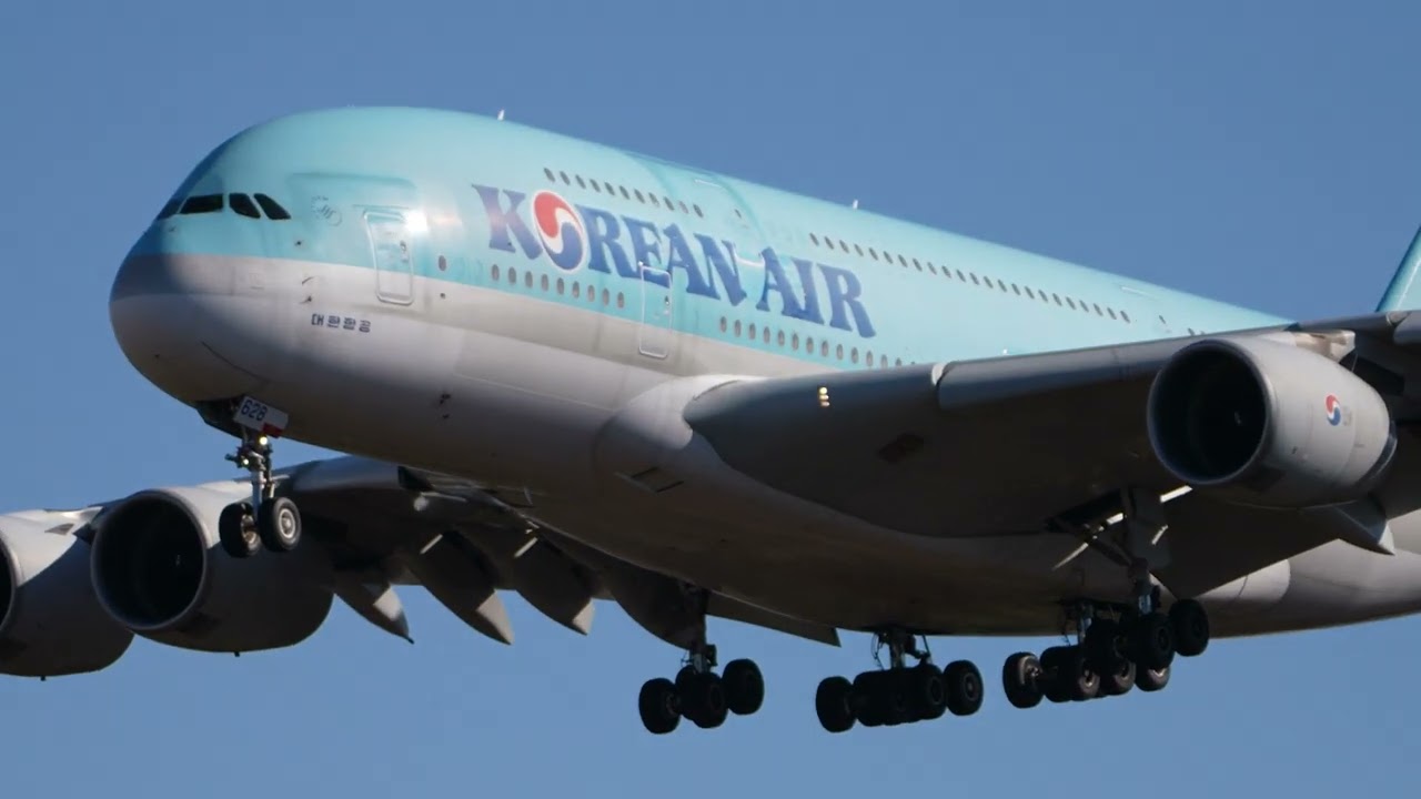 #planespotting#a380 king of the skies#a380#korean Ldg/T/off, B767F t/o in between rw34L#narita Japan