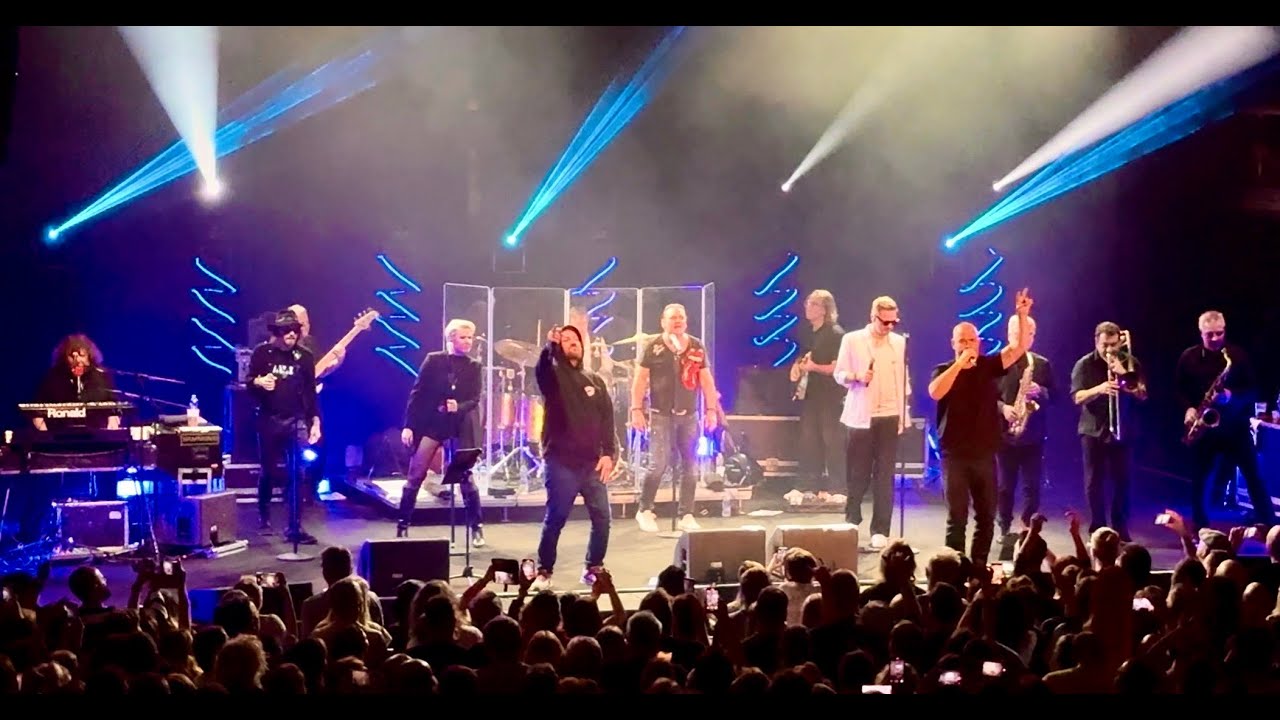 J.A.R. feat. Vladim&iacute;r 518 & Orion &bull; Sl&aacute;va nazdar v&yacute;fetu &bull; Live at Lucerna &bull; Praha &bull; 17.11.2025