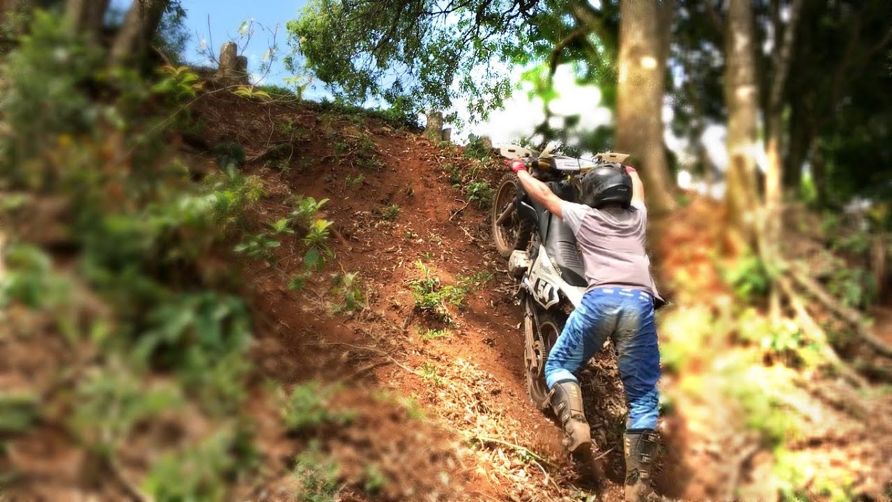 TENTEI SUBIR O MORRO DESAFIO DE BROS 125!