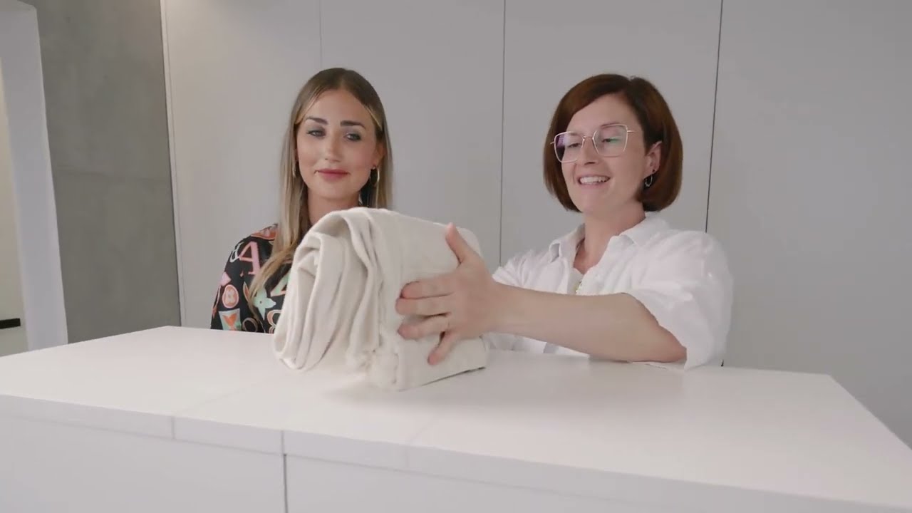 Kleiderschrank einr&auml;umen | 3 Tipps von einer professional Organizerin | Ordnen und Wohnen