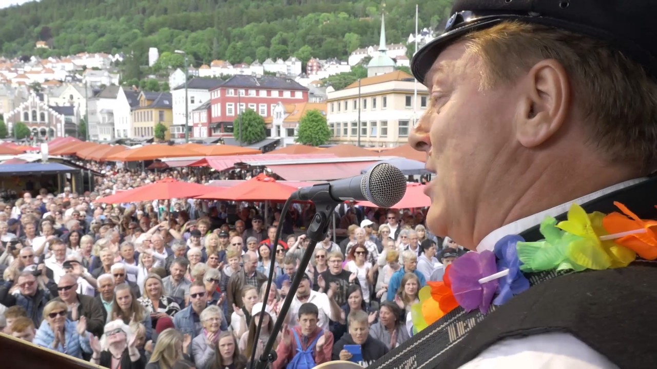 AUSEKARANE  «DANS»