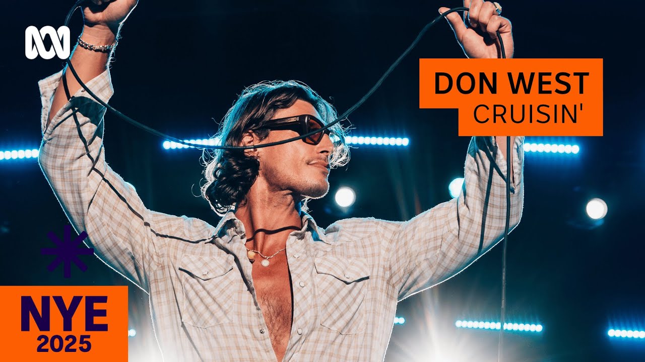 Don West performs Cruisin' | Sydney New Year's Eve 2025 | ABC iview