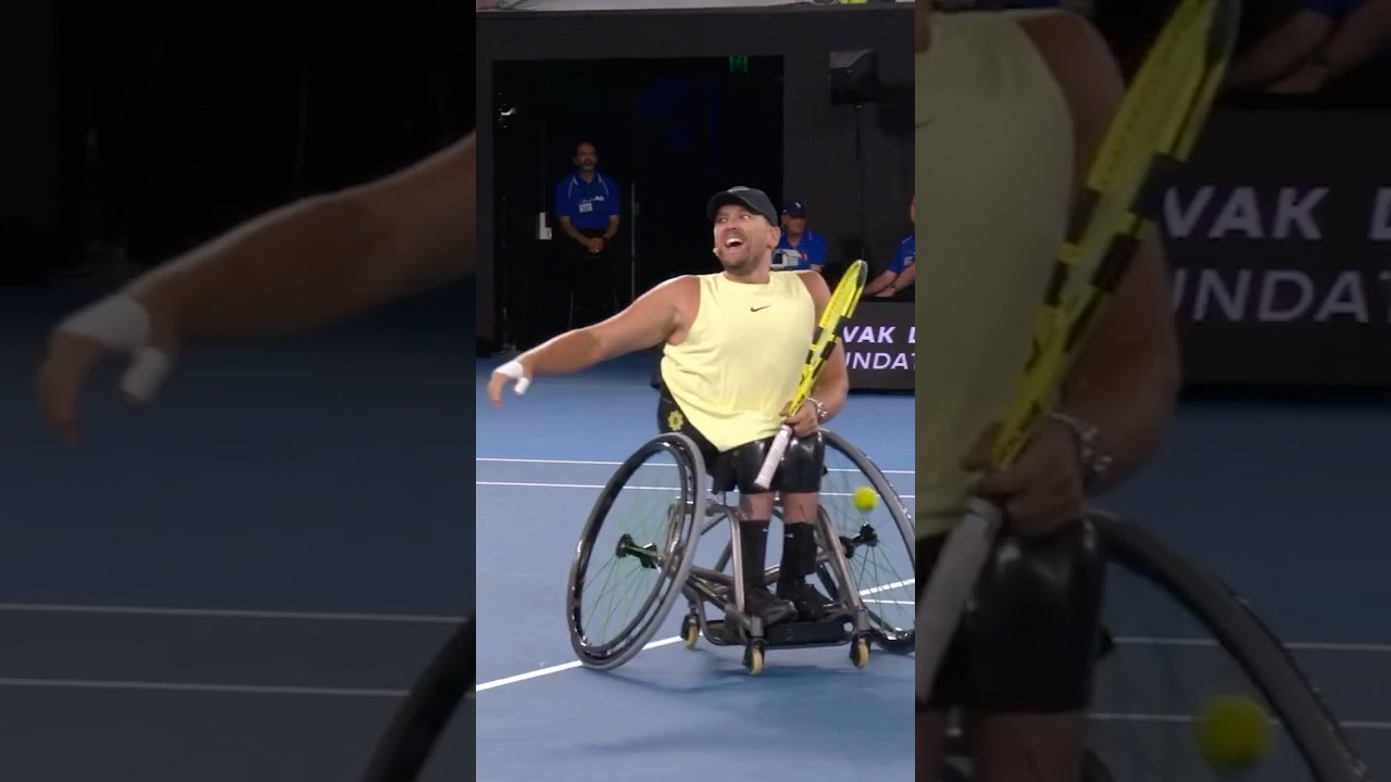 Djokovic HUMBLED playing wheelchair tennis! 😅