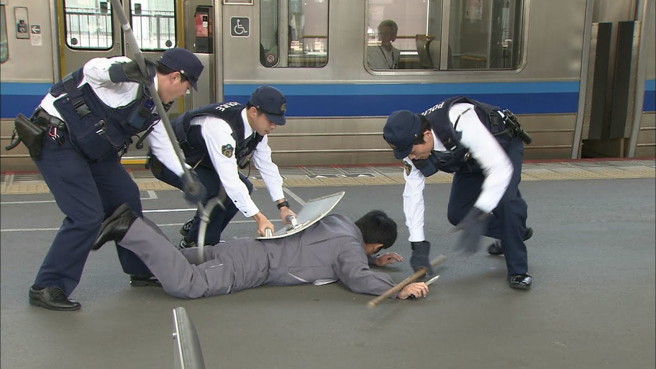 テロや迷惑行為に備えJR岡山駅で対応訓練　来年はG20閣僚会合も