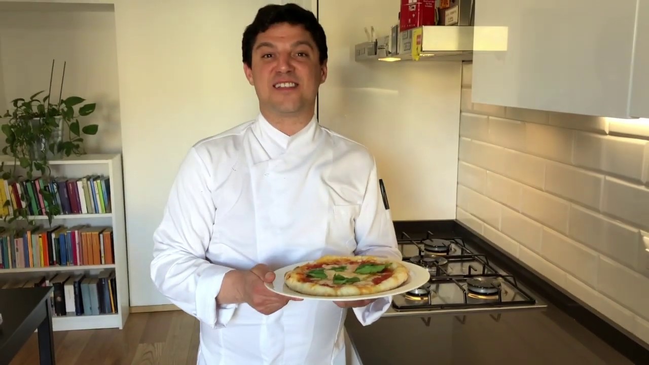 pizza margherita fatta in casa. Chef Filippo Donà
