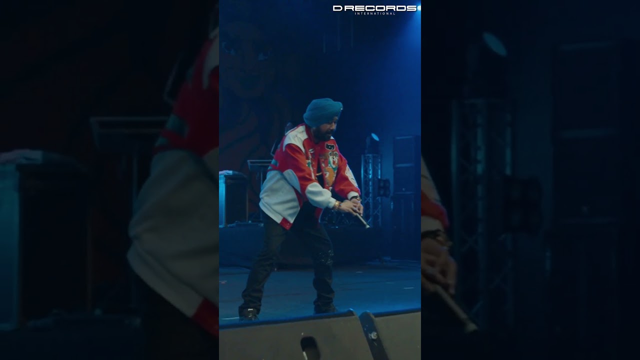 Can you guess the song ? 👀 #DalerMehndi #TunakTunakMan #DalerMehndiLive