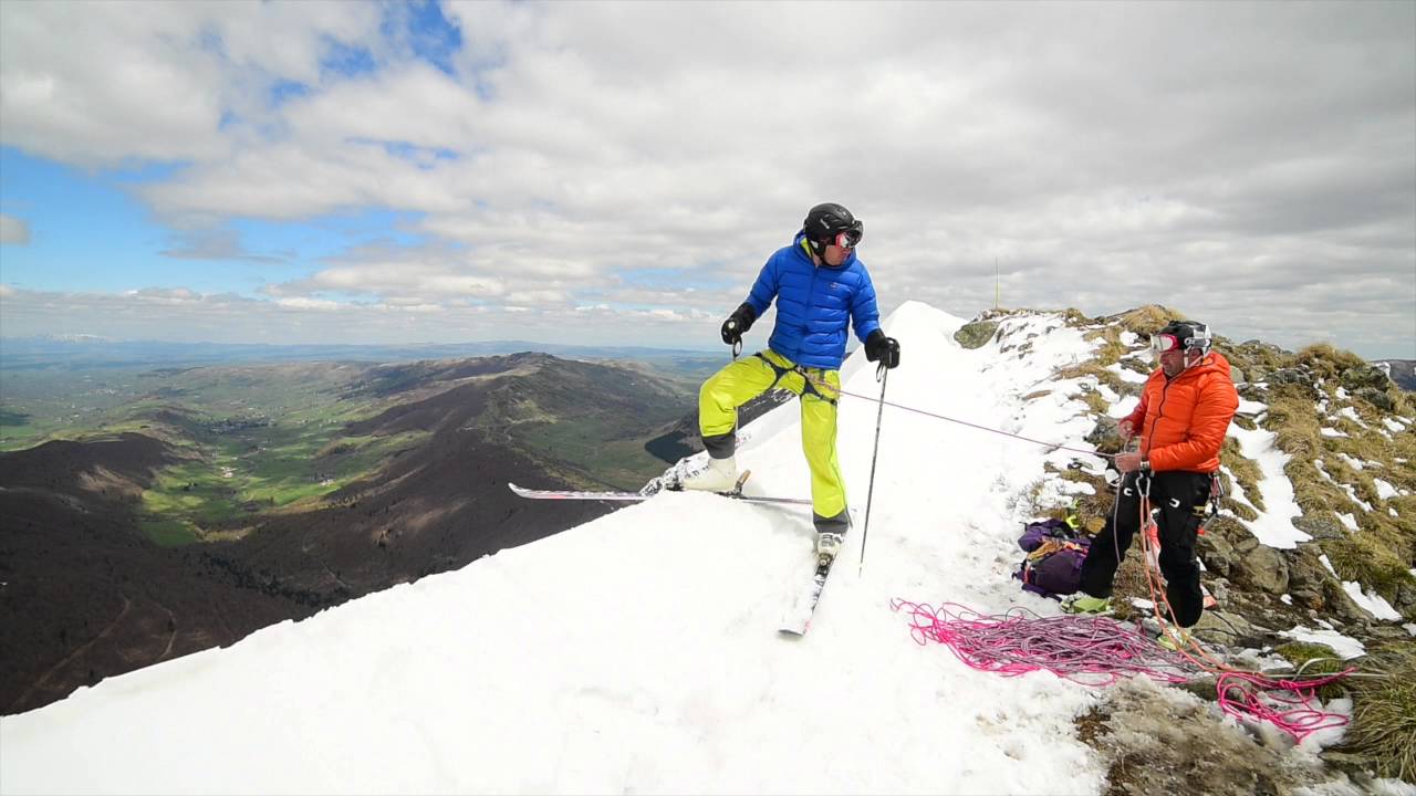 Descente de la face nord du Puy-Mary en skis
