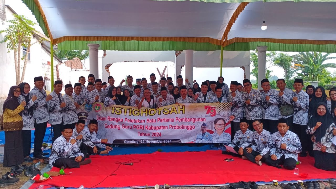 Peletakan Batu Pertama Pembangunan Gedung PGRI Kabupaten Probolinggo Tahun 2024