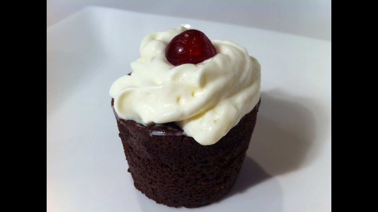 HOW TO MAKE COCA-COLA CUPCAKES