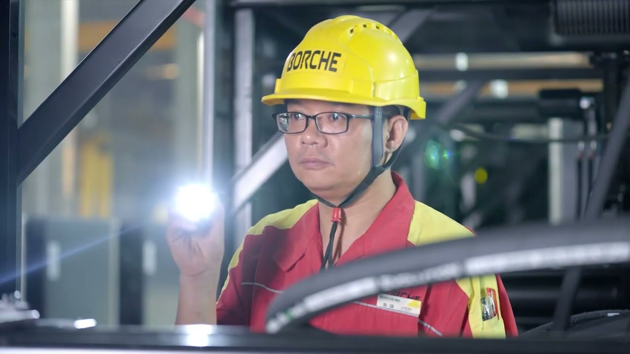 Borche, the Expert of Intelligent Two-platen IMM