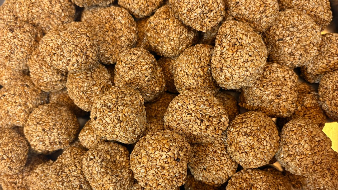 Til ke Laddu, ￼ तिल के लड्डू 2 ￼ किलो के नाप के।