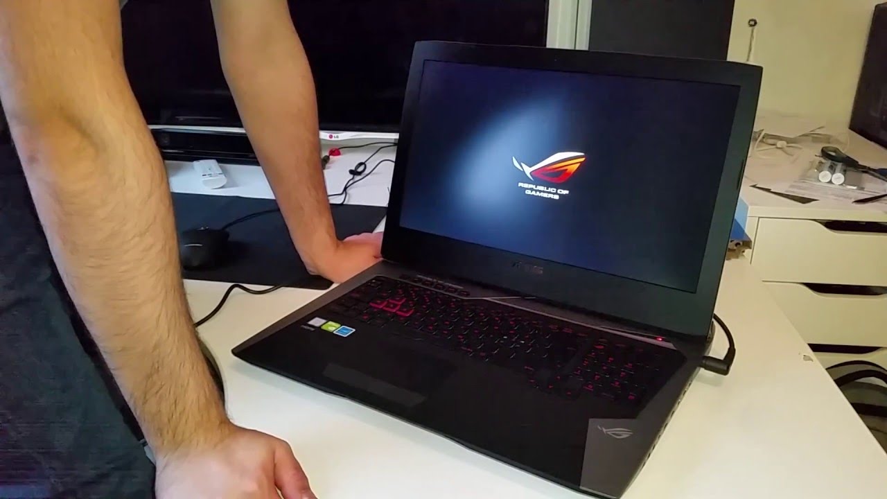 Unboxing Asus G752VY