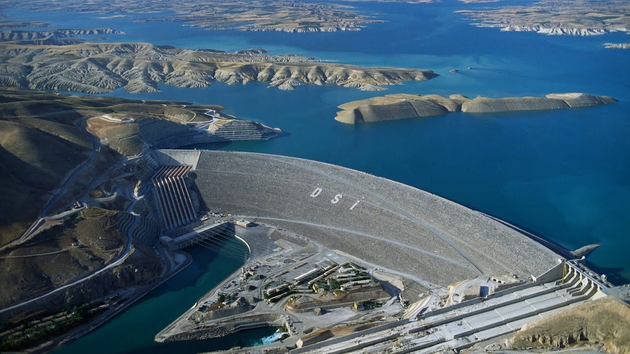 ATATURK: A Incrível Barragem da Turquia no meio das Montanhas
