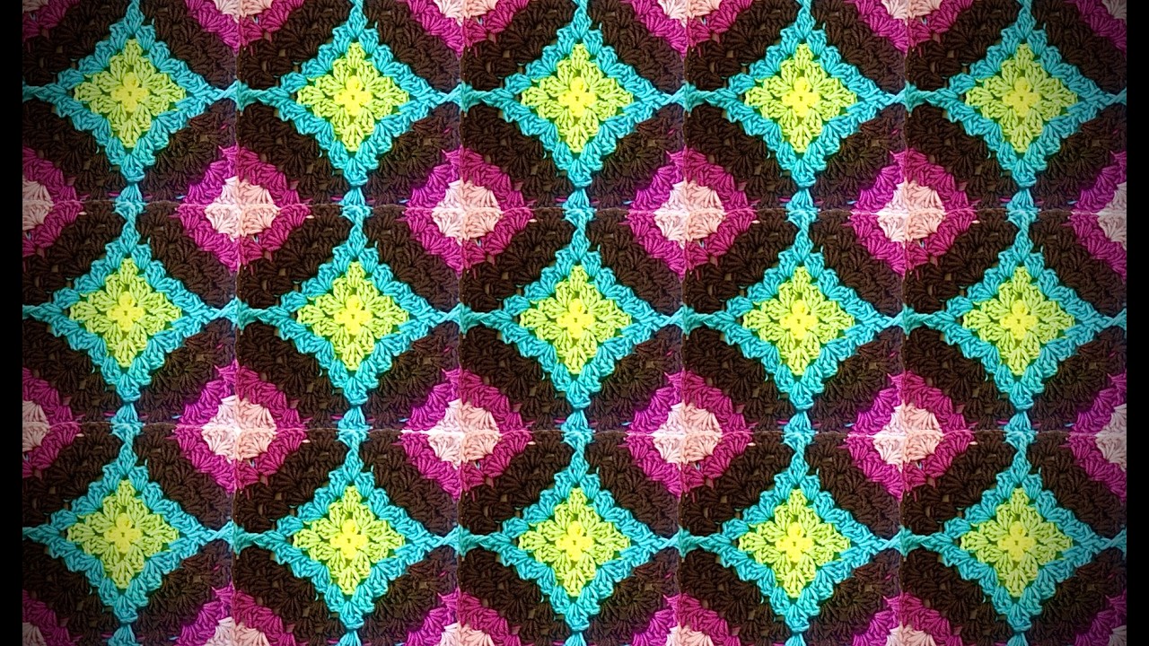 Grannymuster Tapete 7 Runden - Decken + Flächen#häkeln #petraperle #grannysquare #granny#crochet#diy