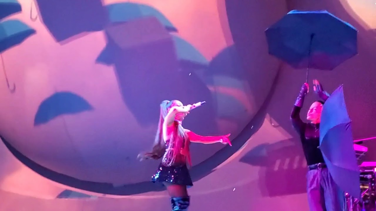 Ariana Grande - No Tears Left To Cry - Sweetener World Tour Atlanta - 11/19