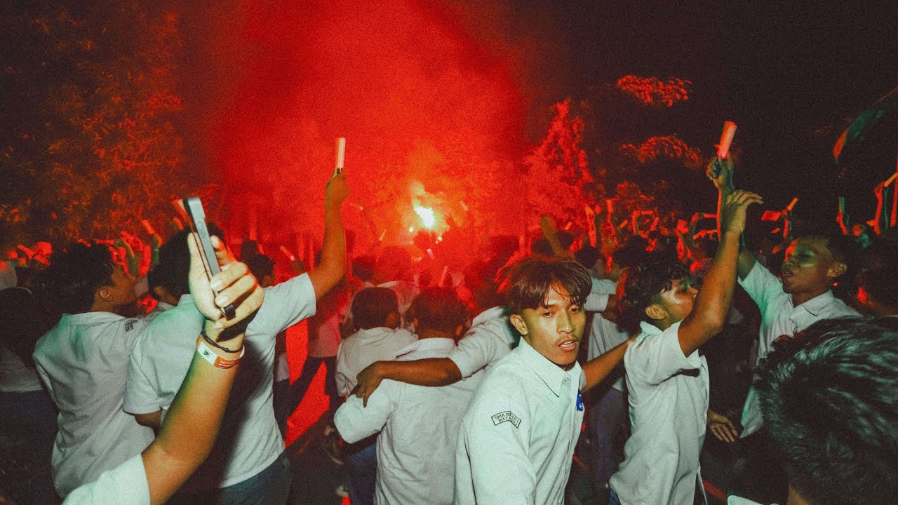 MOMEN ANGKATAN SEKOLAH - SMAN 1 MATARAM x MATA YEARBOOK