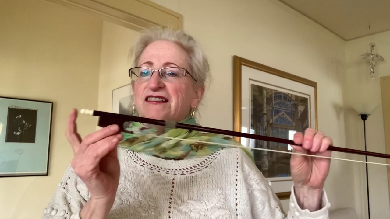 What&rsquo;s a Baroque Bow? An Explainer