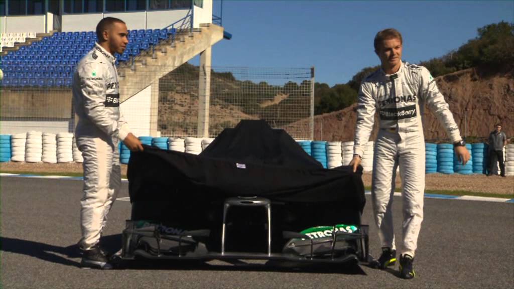 F1 W04 launch - Highlights