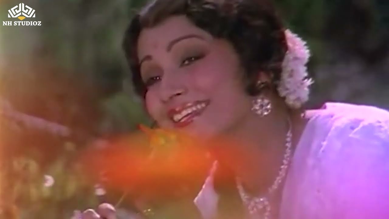गंध फुलांचा गेला सांगून | Asha Bhosle & Suresh Wadkar| Marathi Super hit song | Bhalu