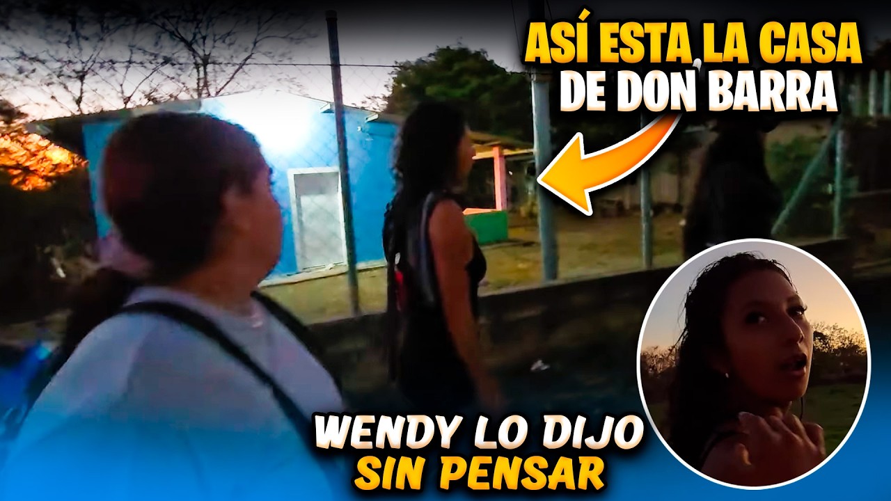 Pasamos viendo la casa del finado Don Barra. Wendy solita se delató