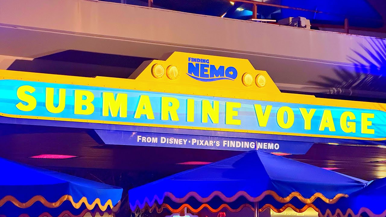 Finding Nemo Submarine Voyage - Full Ride - 4K Lowlight - November 2025 - Disneyland Rides