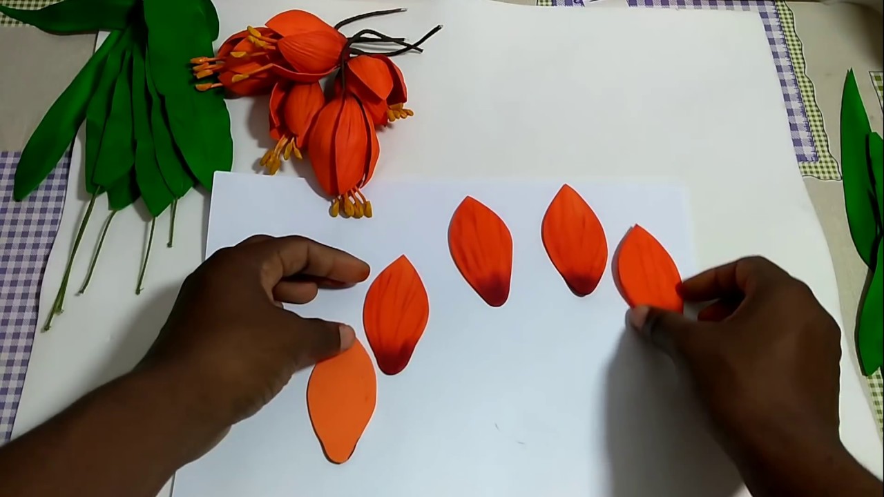 Coroa Imperial em Eva- Criação Jociara Santos