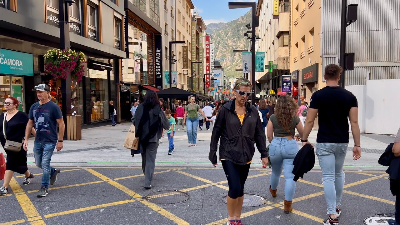 Paseo por Andorra la Vella en verano 🇦🇩! 4K HDR WALK TOUR
