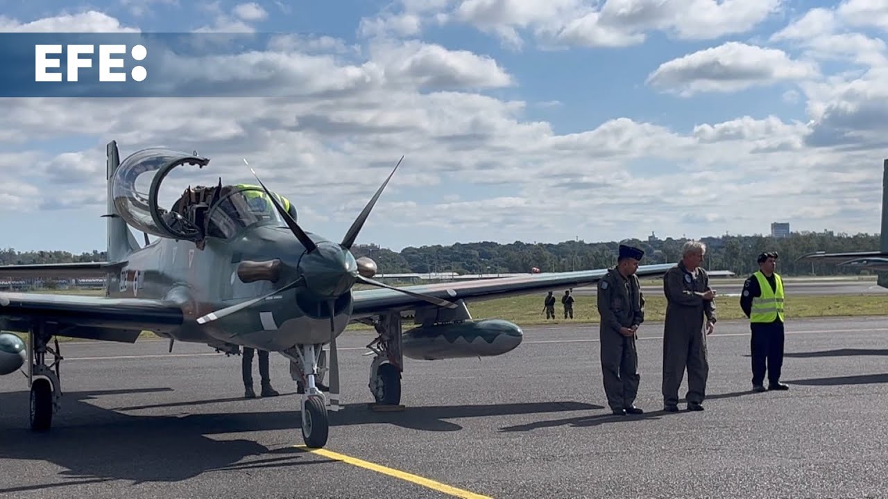 Paraguay recibe aviones Super Tucano comprados a Brasil para luchar contra el crimen organizado