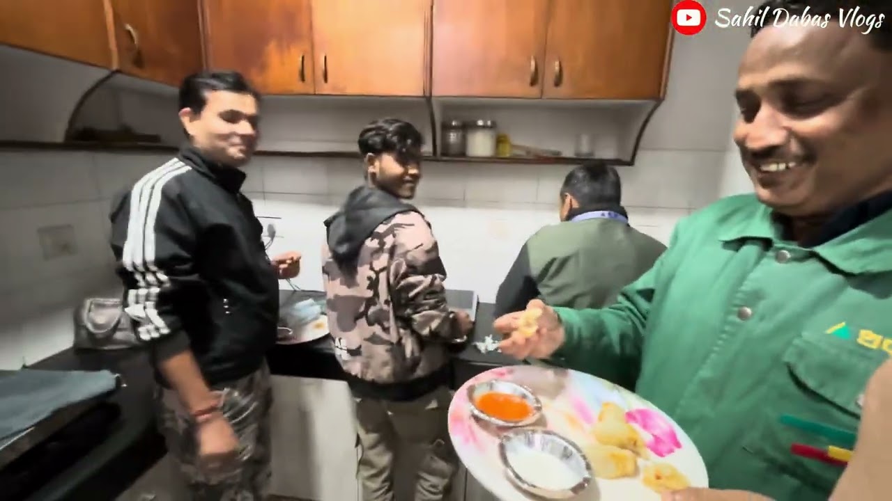 New Year Ki Party Abhi Tak Khatam Nahi Hui 🎉🔥😳