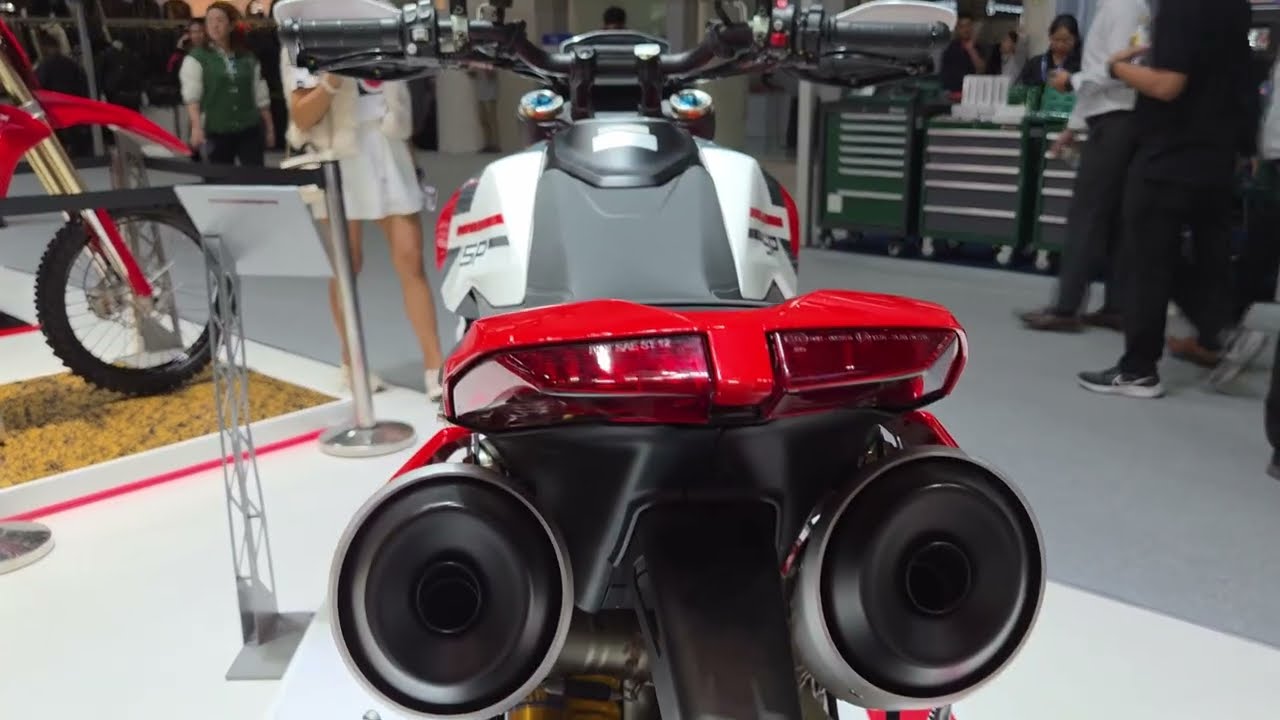 DUCATI HYPERMOTARD 950 SP high-performance 