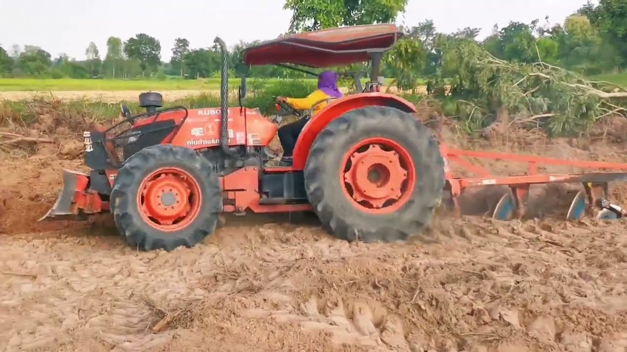 พาชม​ คูโบต้า​M9540​ ไถหางสามใบ26นิ้ว​ กันหน่อยครับ​ ว่าจะแรงขนาดไหนกัน