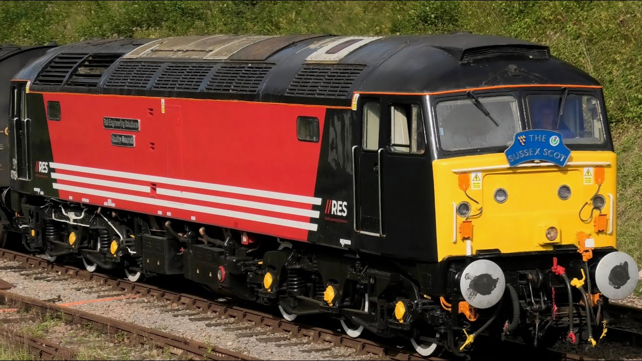 47715 'Rail Engineering Solutions' 'Quality Assured' Arrives At Horsted Keynes For East Grinstead