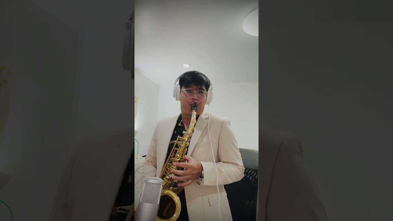 Risk it all - Bruno Mars Saxophone  cover by Toto Sax 