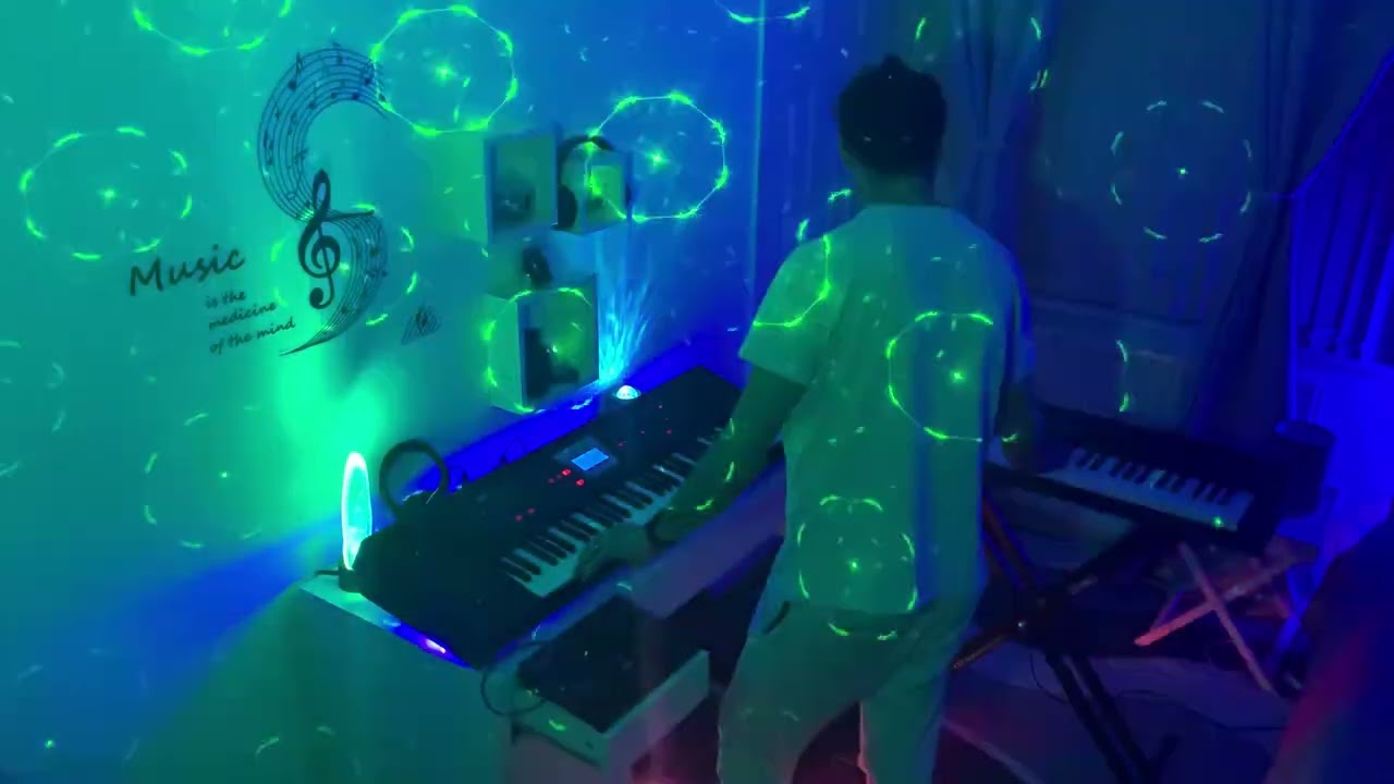 Santamaria - Tudo p’ra te Amar - cover by: Pedro Alves - use phones