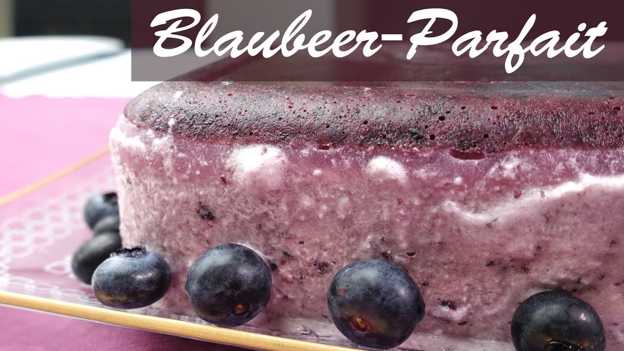 Blaubeer-Parfait
