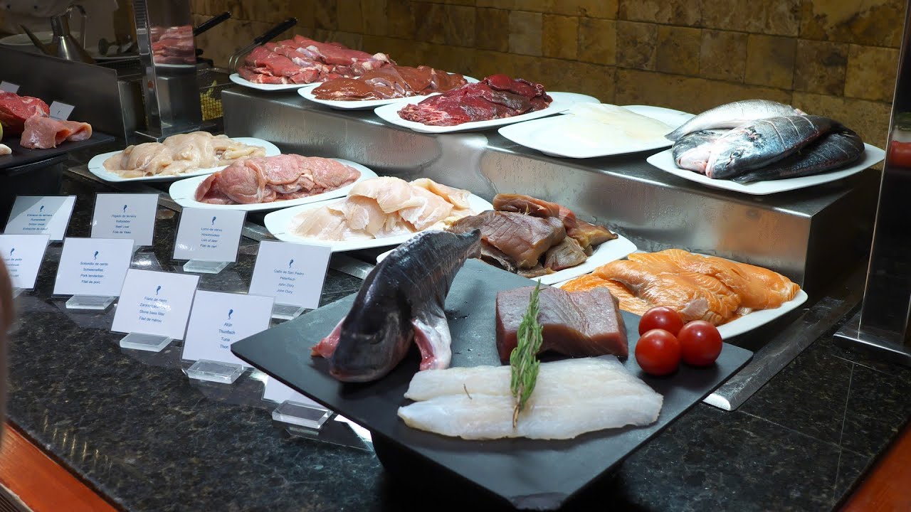 Hipocampo Palace. Lunch time (Half-board). Part 2.
