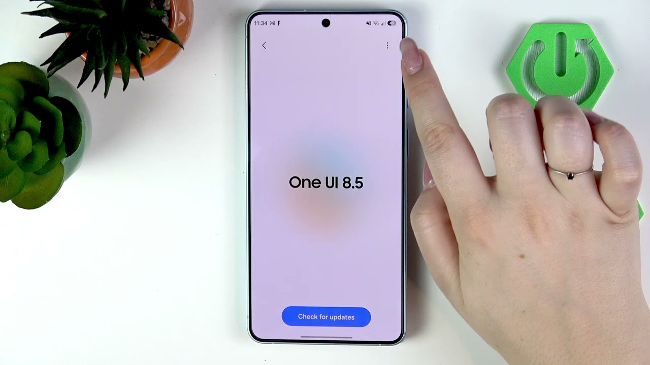 SAMSUNG Galaxy S26+ – Как включить автоматическое обновление