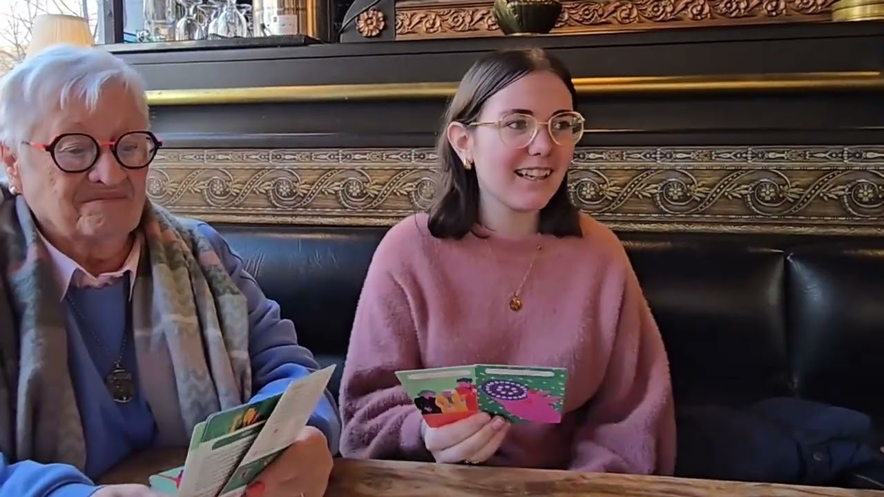 Héroïnoscope - Jeu de carte de Soralia -Version complète (interview + unboxing)
