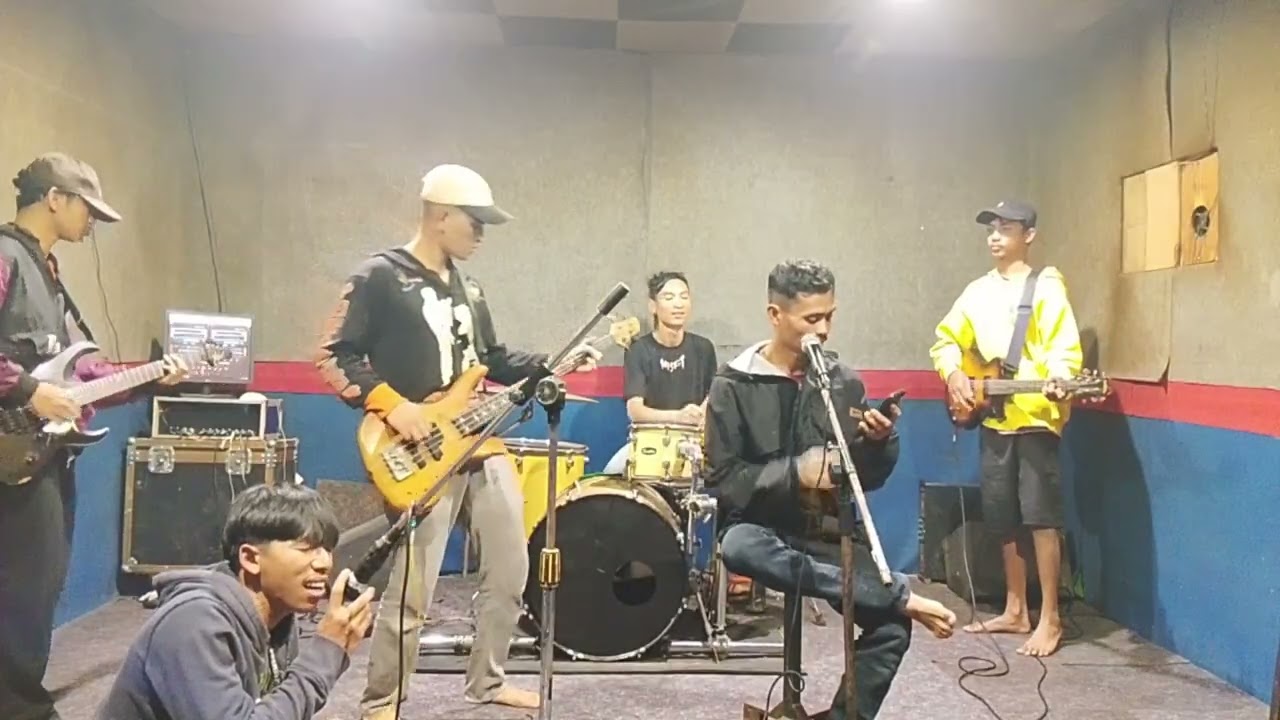 PETERPAN-Mimpi Yang Sempurna cover by ROCKY BAND