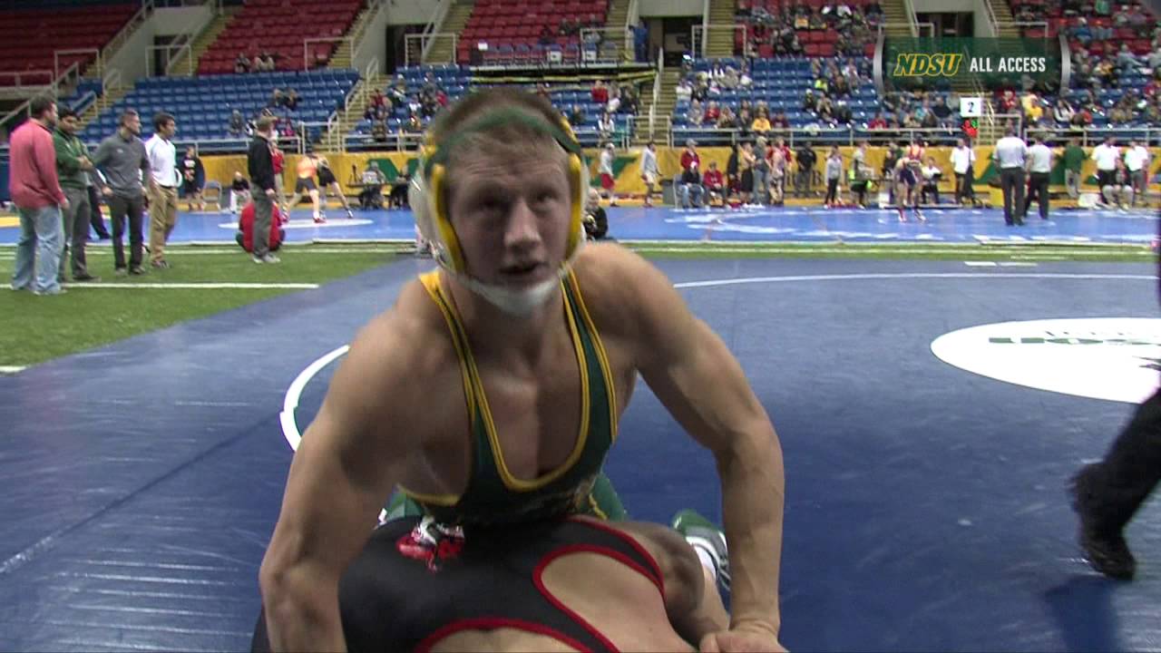 Eight NDSU Wrestlers Claim Titles at Bison Open