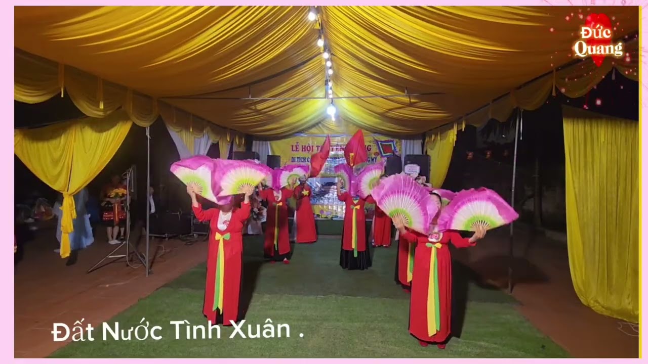 Văn nghệ chào  mừng lễ hội đình nội thôn đồng  Mỹ