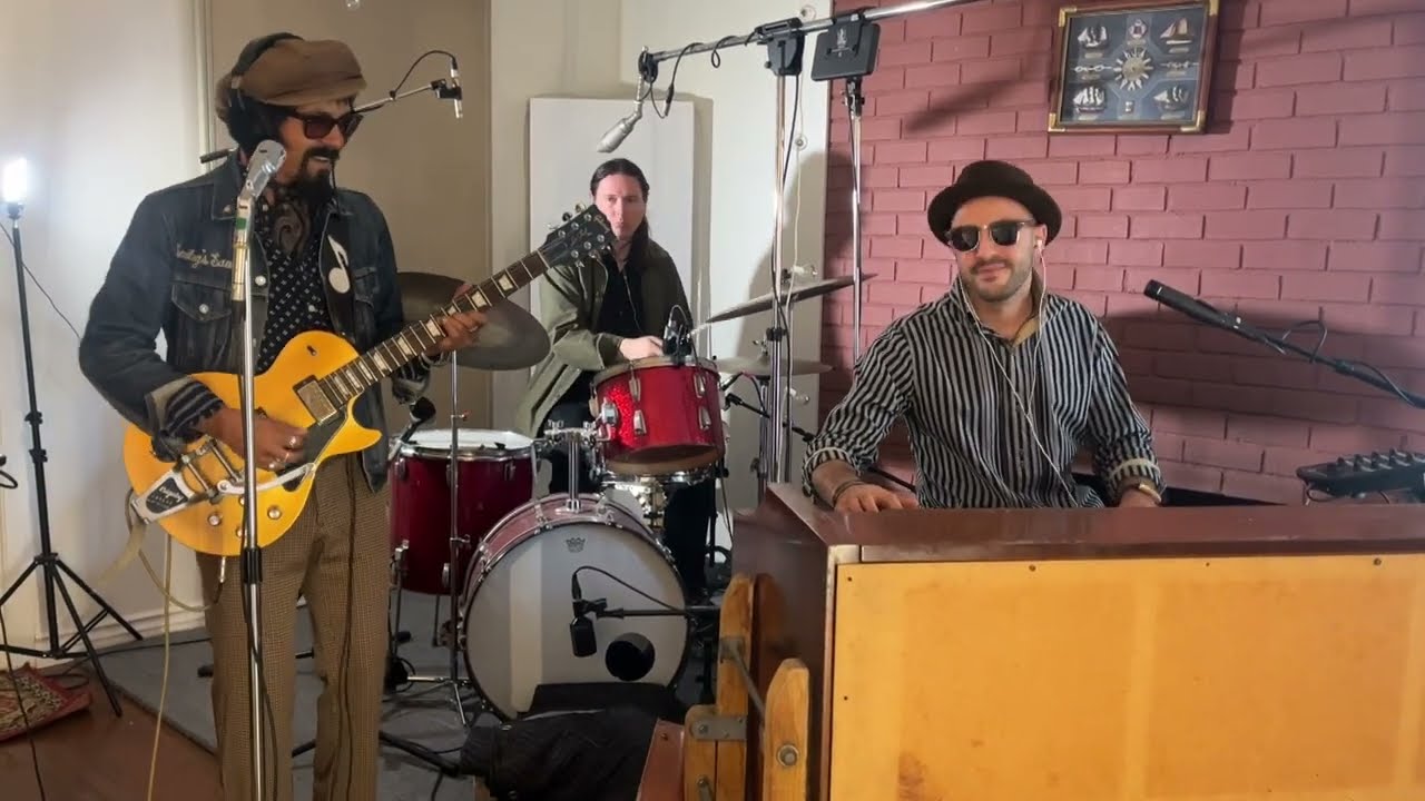 Smiley Bone Jones & Known Associates - Lovin' You - Live at Jimmy's Joint
