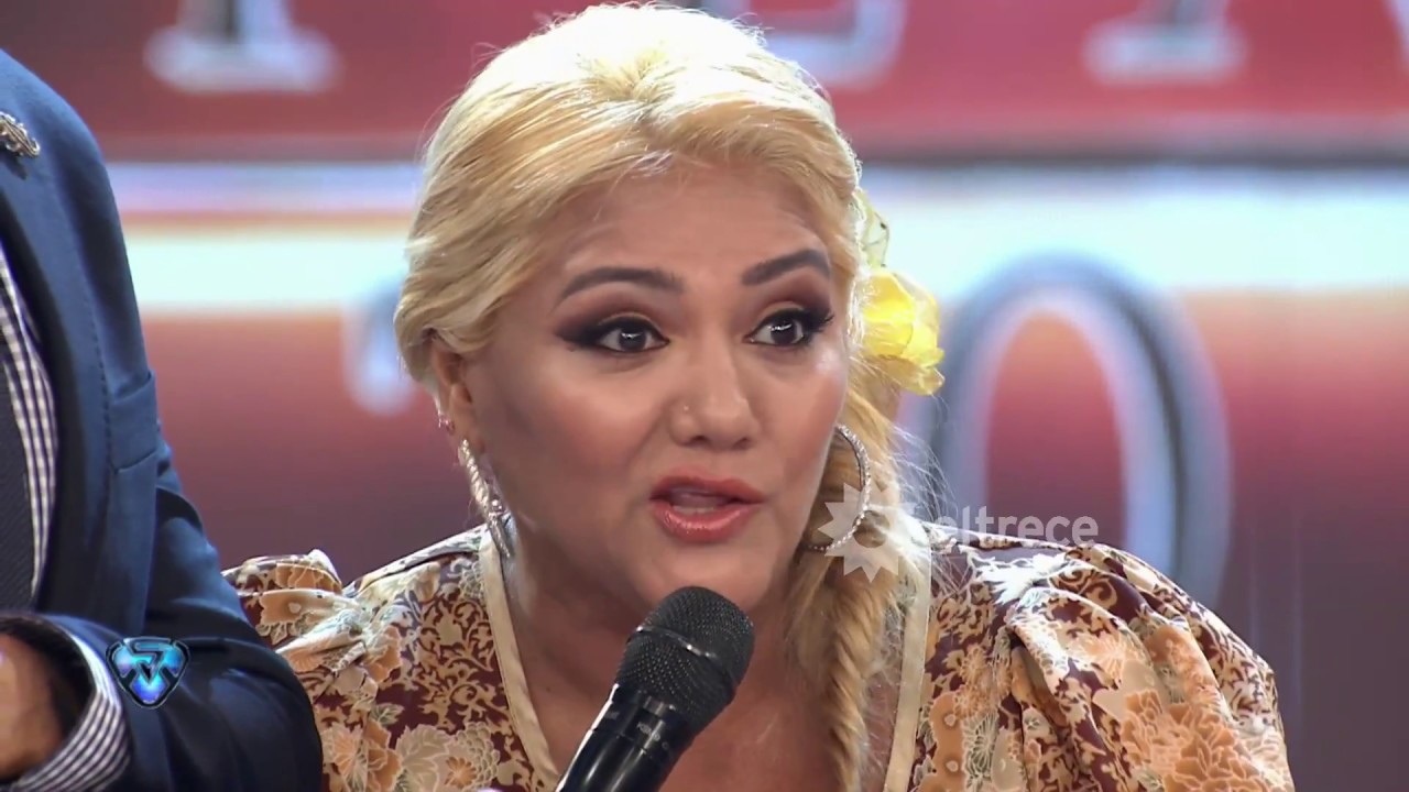 La Bomba está furiosa con vestuario porque no hacen ropa XL