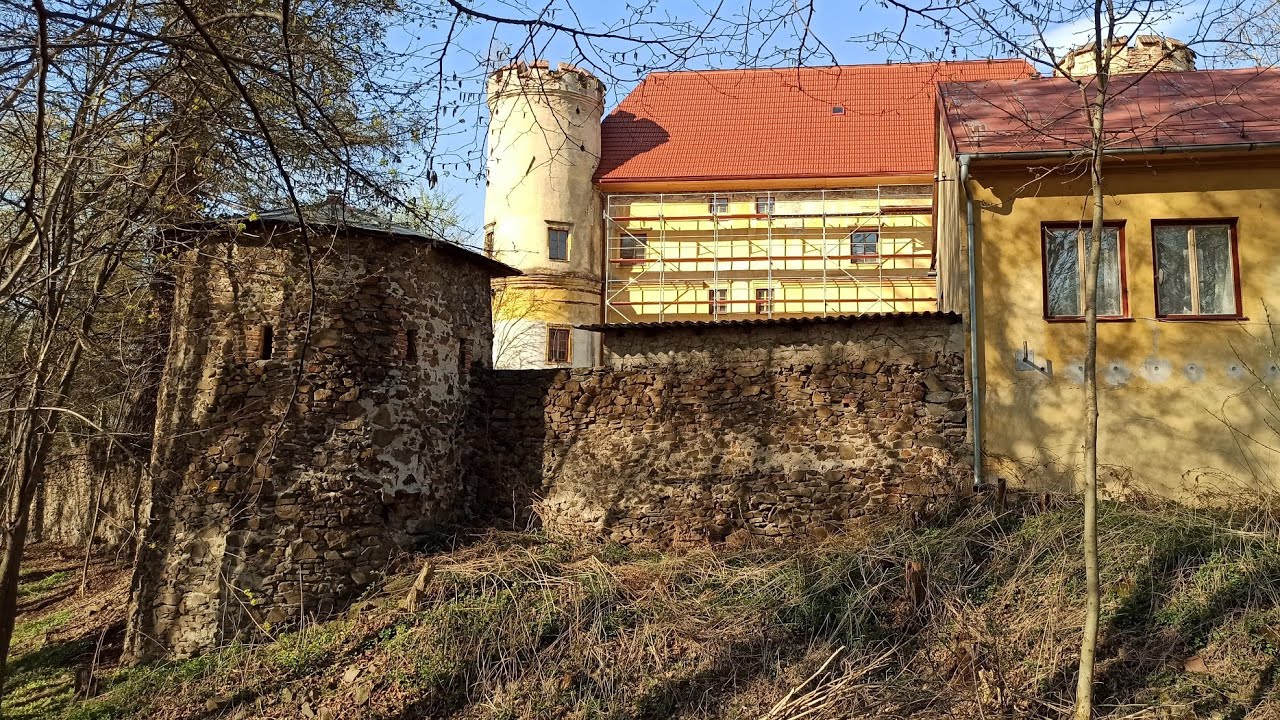 Zamek Dívčí Hrad - Zaczynamy nowy sezon rowerowy 2022! - Turystyka Rowerowa